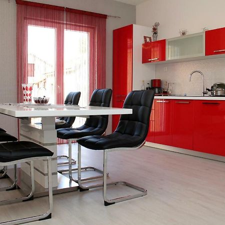Apartmani Corleone Bilice Exterior foto